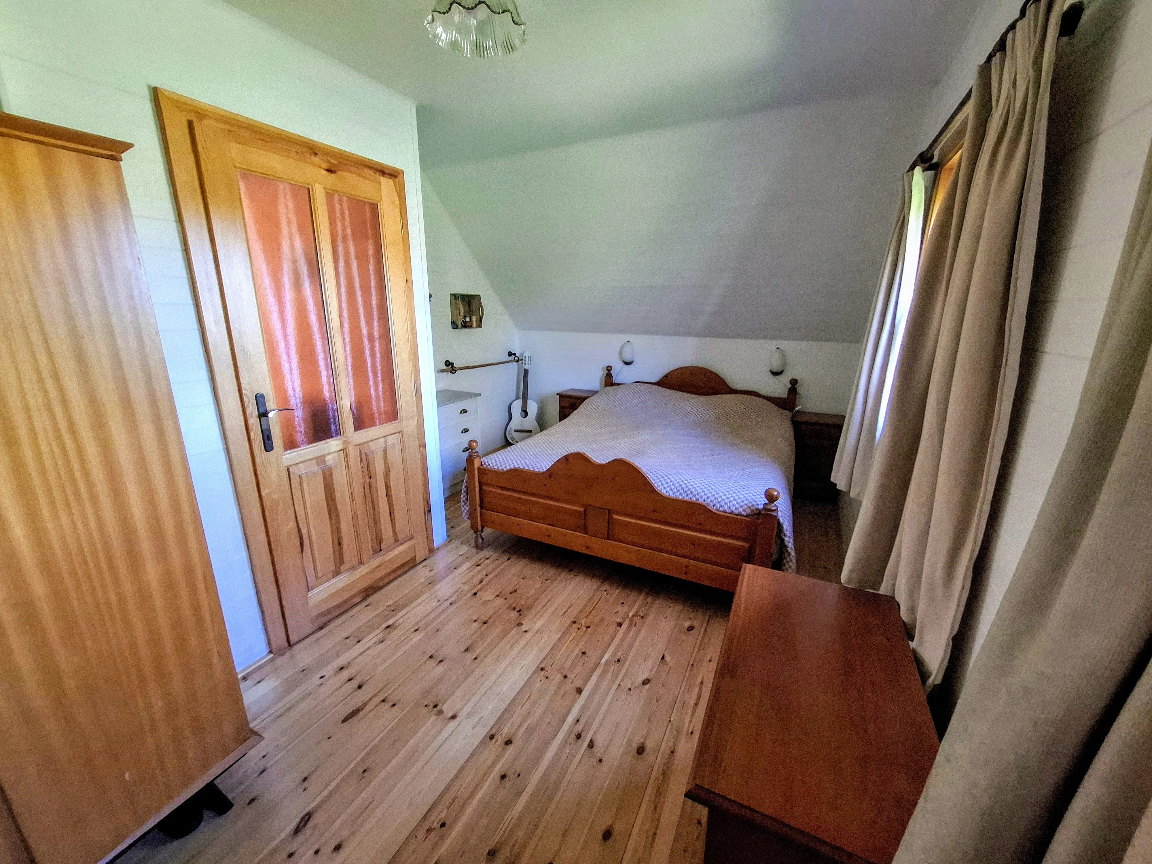 ruim huis, slaapkamer, te koop in Boheems Zwitserland, Tsjechie.